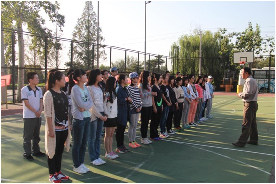 全体营员素拓开始前的热身